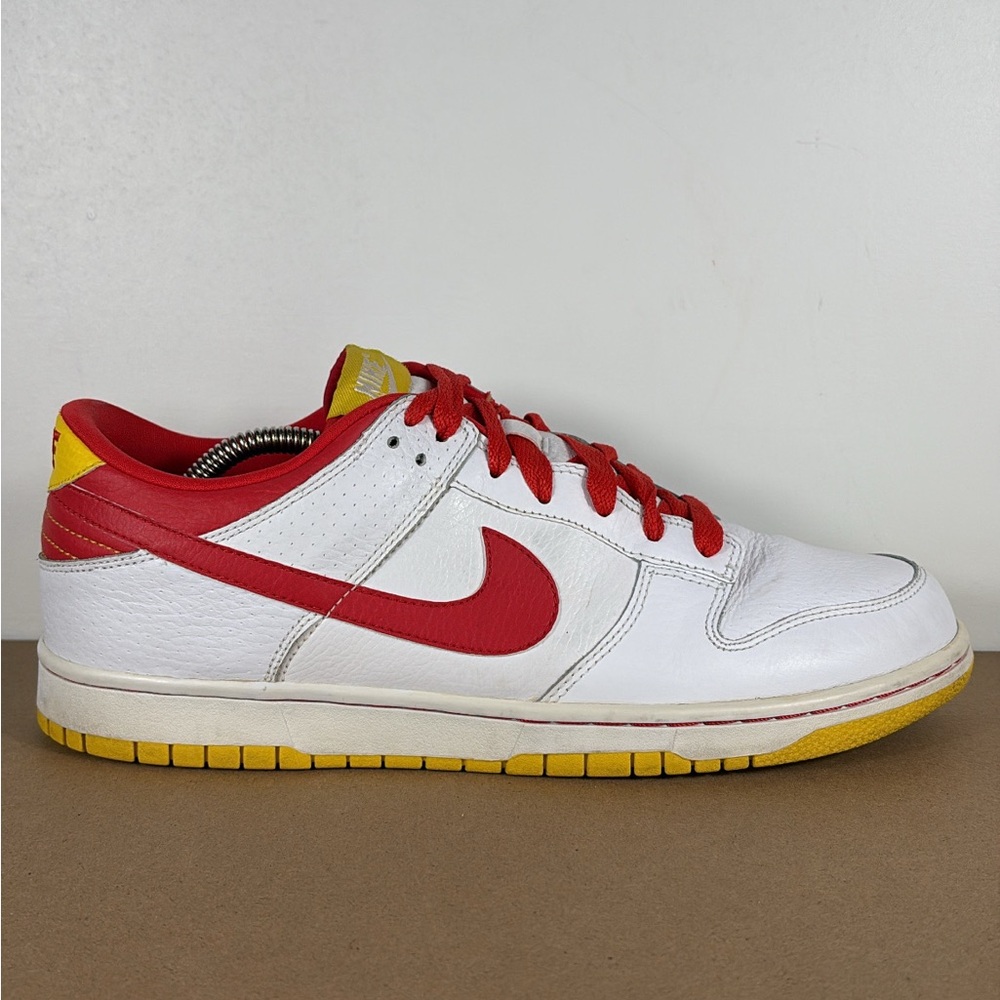 Vintage Nike Dunk Low Shoes Mens Size 11 Le Siren Red 2008 330938-161 - Picture 3 of 8